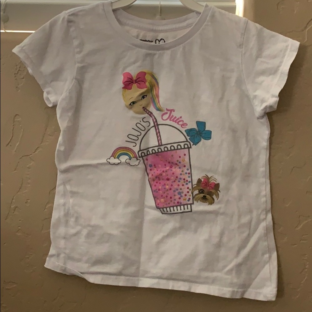 girls join siwa tee